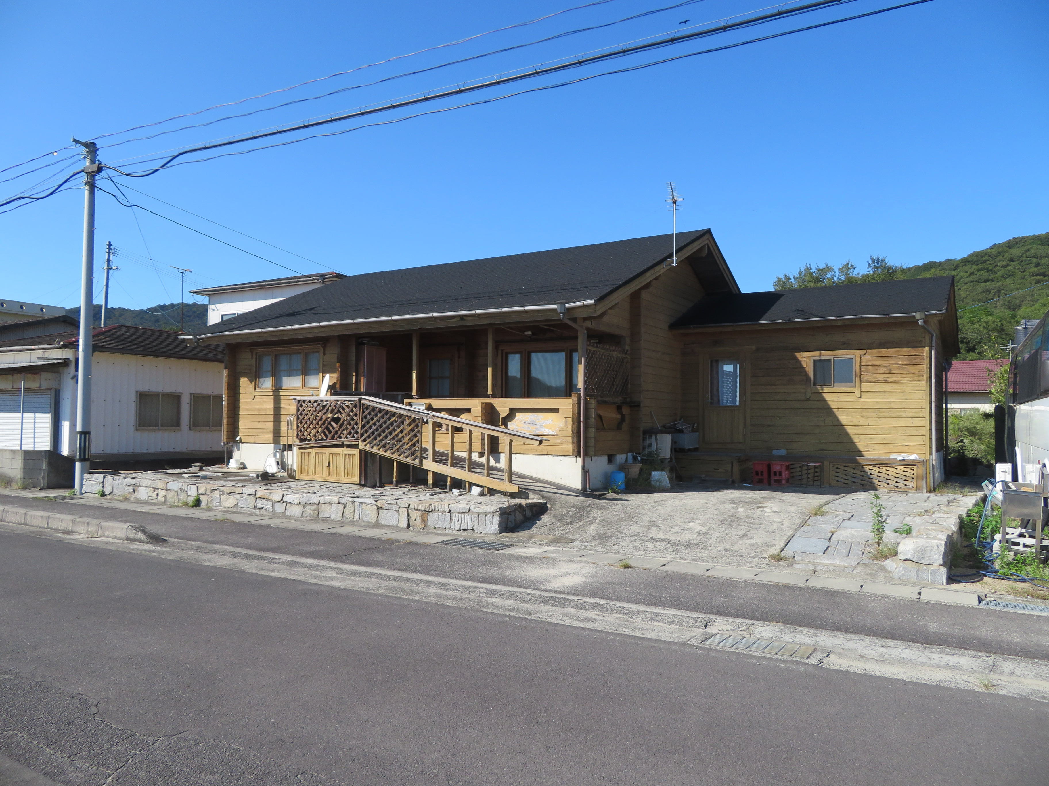 丸亀市広島町の戸建て物件です。